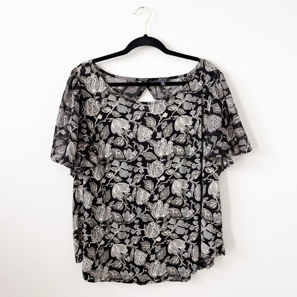 Lucky brand floral flutter sleeve cut out back blouse